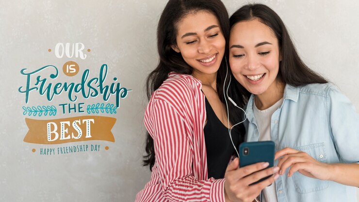 PSD feliz dia da amizade. mulheres jovens, melhores amigas, celebrando o dia da amizade