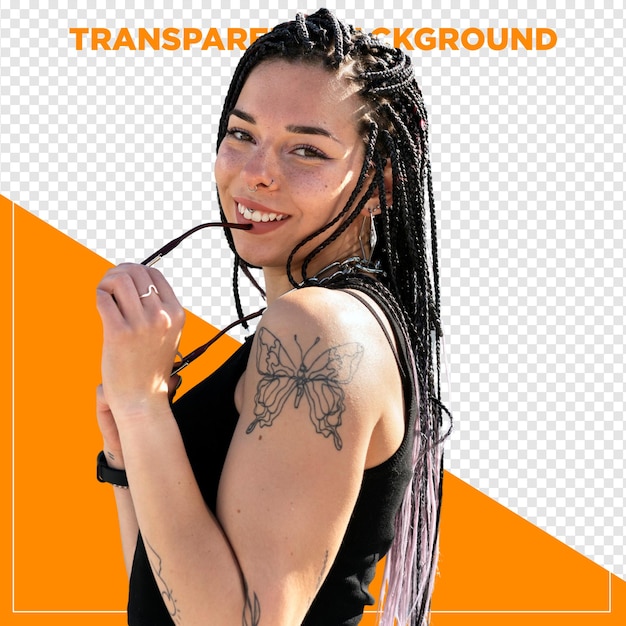 femme souriante et posant avec un fond transparent