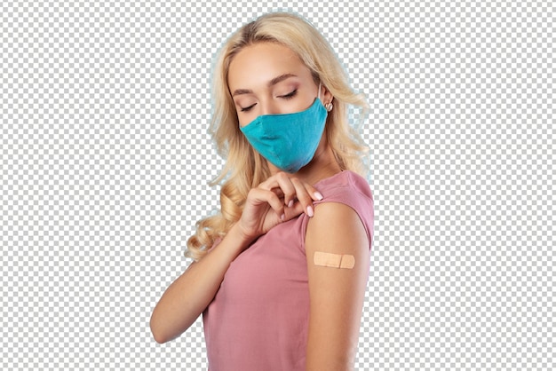 PSD femme vaccinée avec un masque montrant l'épaule avec un bandage adhésif