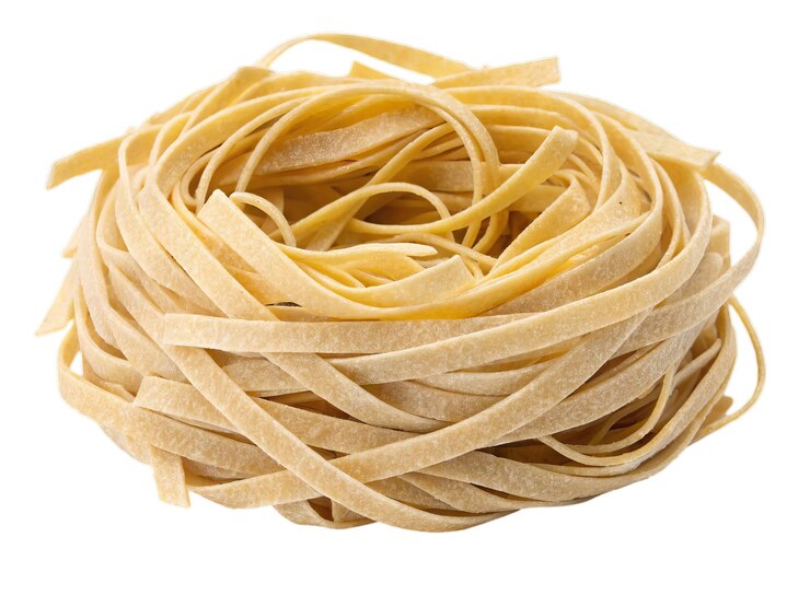 PSD fettuccine não cozido pasta cozinha italiana ingrediente arte culinária fotografia de alimentos