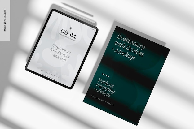 Flyer A5 avec maquette de tablette, vue de dessus