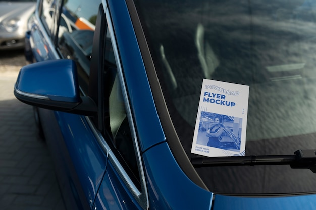 Flyer mit informationen im automodell