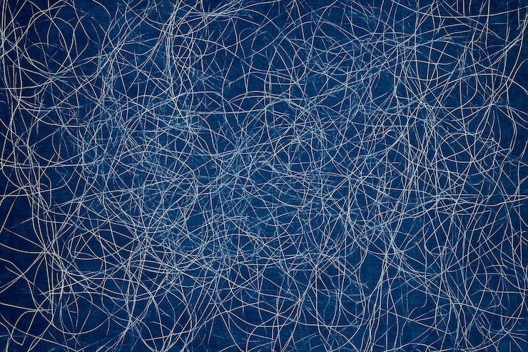 PSD fondo azul abstracto con intrincada red de líneas blancas