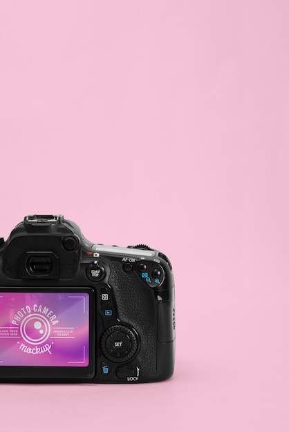 PSD fotokamera mit rosa hintergrundmodell