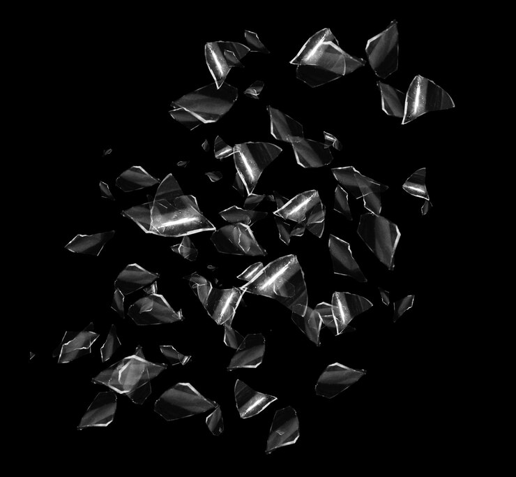 PSD des fragments de verre brisés dans une composition abstraite