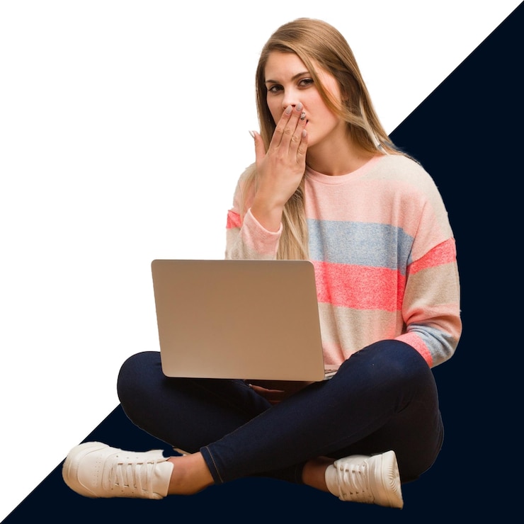 PSD frau mit laptop überrascht
