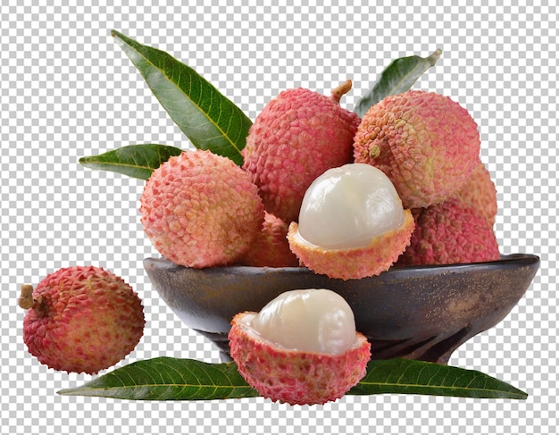 Fruit de litchi mûr avec des feuilles isolées sur un fond transparent