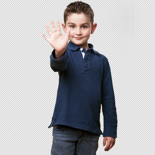 PSD garotinho mostrando 5 dedos