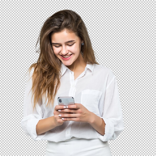 Geschäftsfrau, die auf ihrem Mobiltelefon über einen weißen Hintergrund SMS schreibt