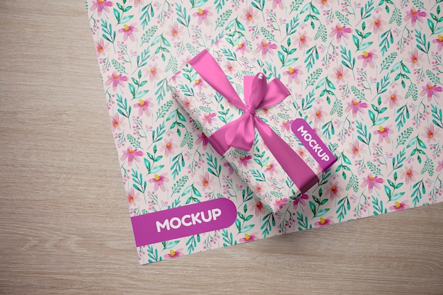 Geschenkpapier-Mockup-Design