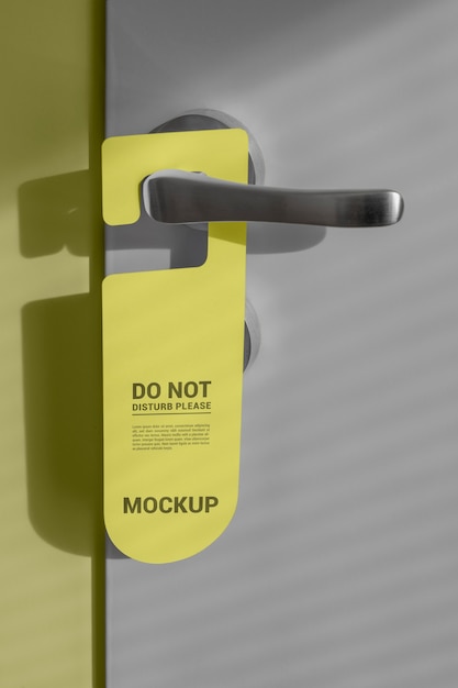 Gros plan sur la maquette de l'accroche-porte
