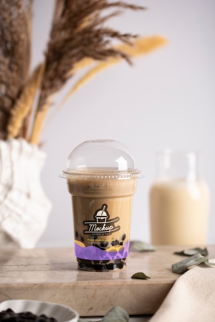 Gustoso assortimento di tè a bolle e foglie