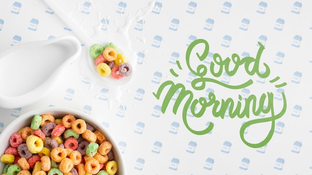 Guten Morgen Nachricht neben Müsli zum Frühstück