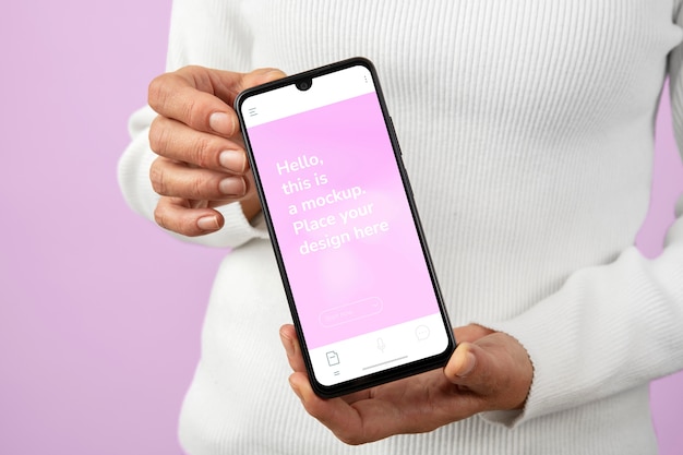 Handgehaltes Smartphone-Mockup