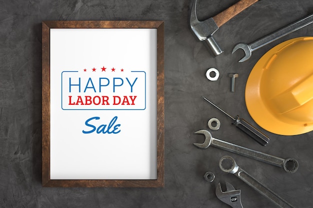 Happy labour day sale mit fotorahmenmodell und handwerkzeugen