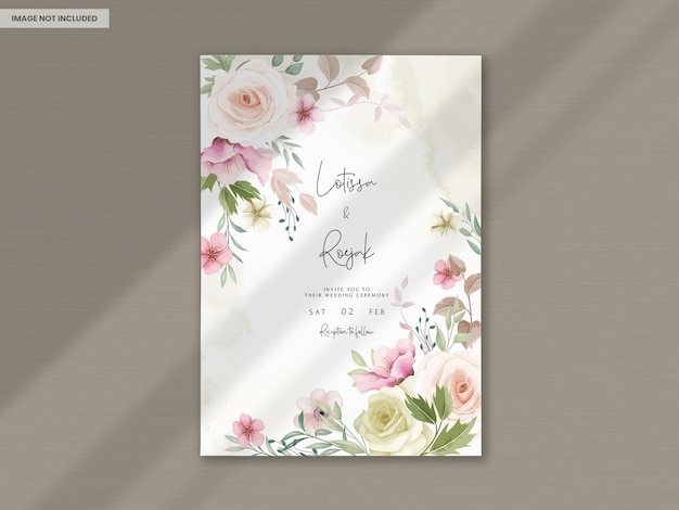 hermosa invitación de boda con flores y hojas dibujadas a mano