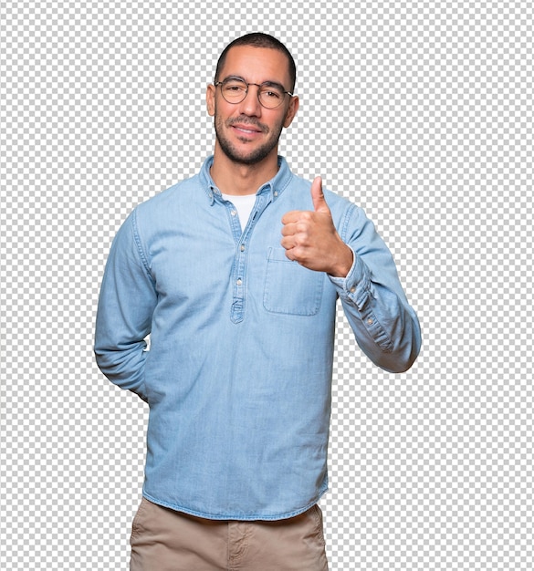 Heureux jeune homme faisant signe que tout va bien