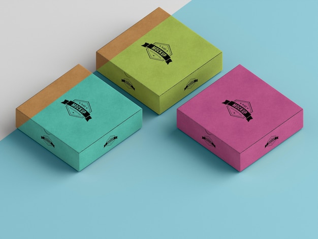 Hoher Winkel des Verpackungskartonmodells