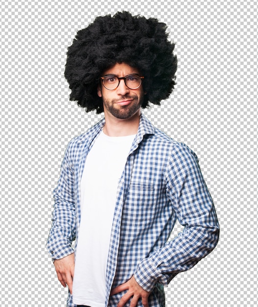 Hombre afro enojado aislado