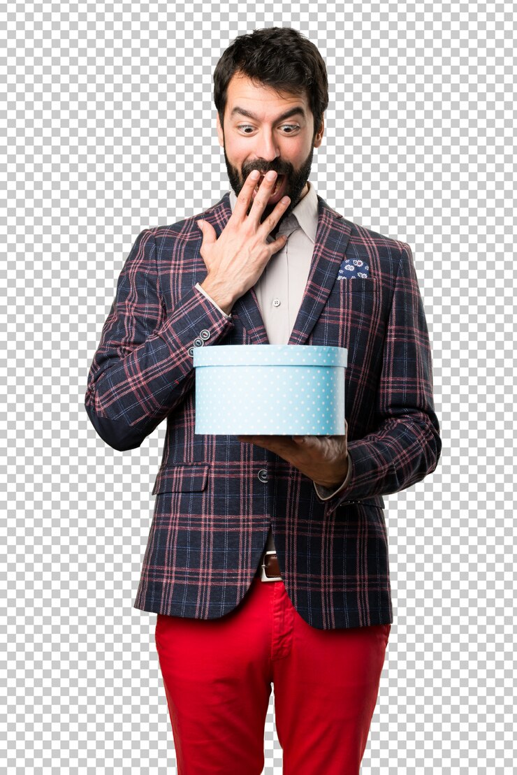 PSD hombre bien vestido sosteniendo un regalo