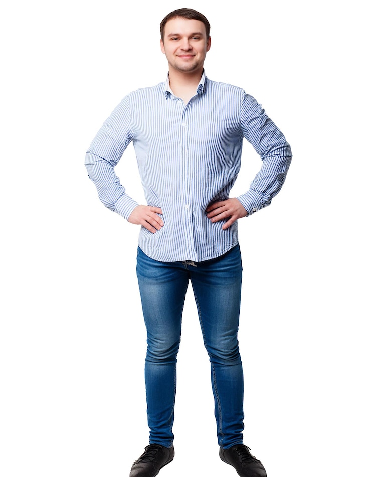 PSD un hombre con una camisa azul con las manos en las caderas