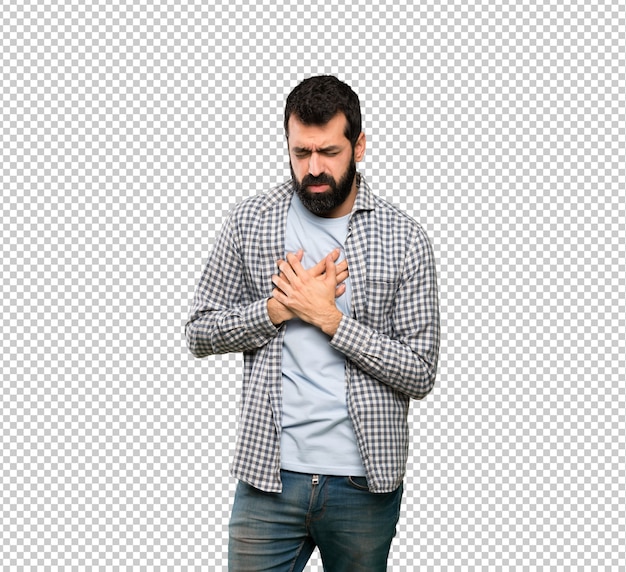 PSD hombre guapo con barba teniendo un dolor en el corazón