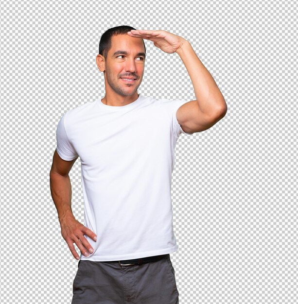 Hombre joven feliz con un gesto de apartar la mirada