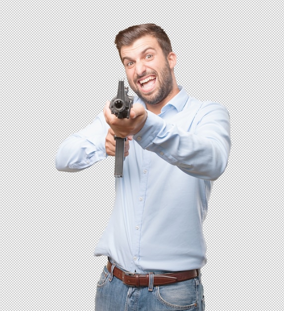 Hombre joven guapo con rifle de asalto