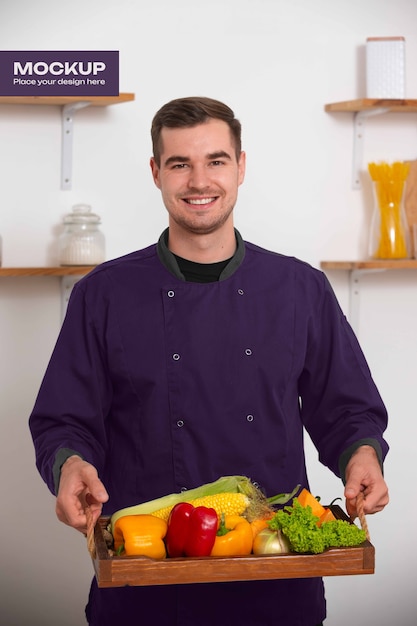 PSD hombre con una maqueta de chaqueta de chef