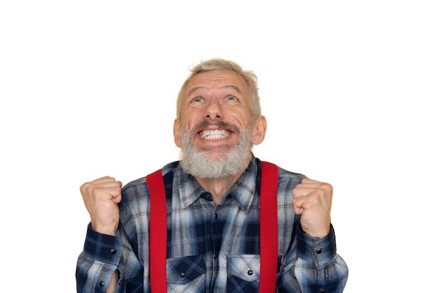 Hombre senior emocionado