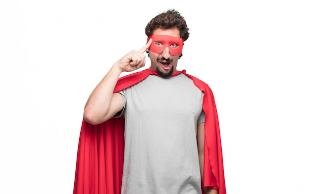 hombre en traje de superhéroe tiene una idea