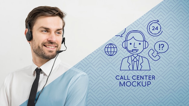 PSD homem com fones de ouvido assistente de call center