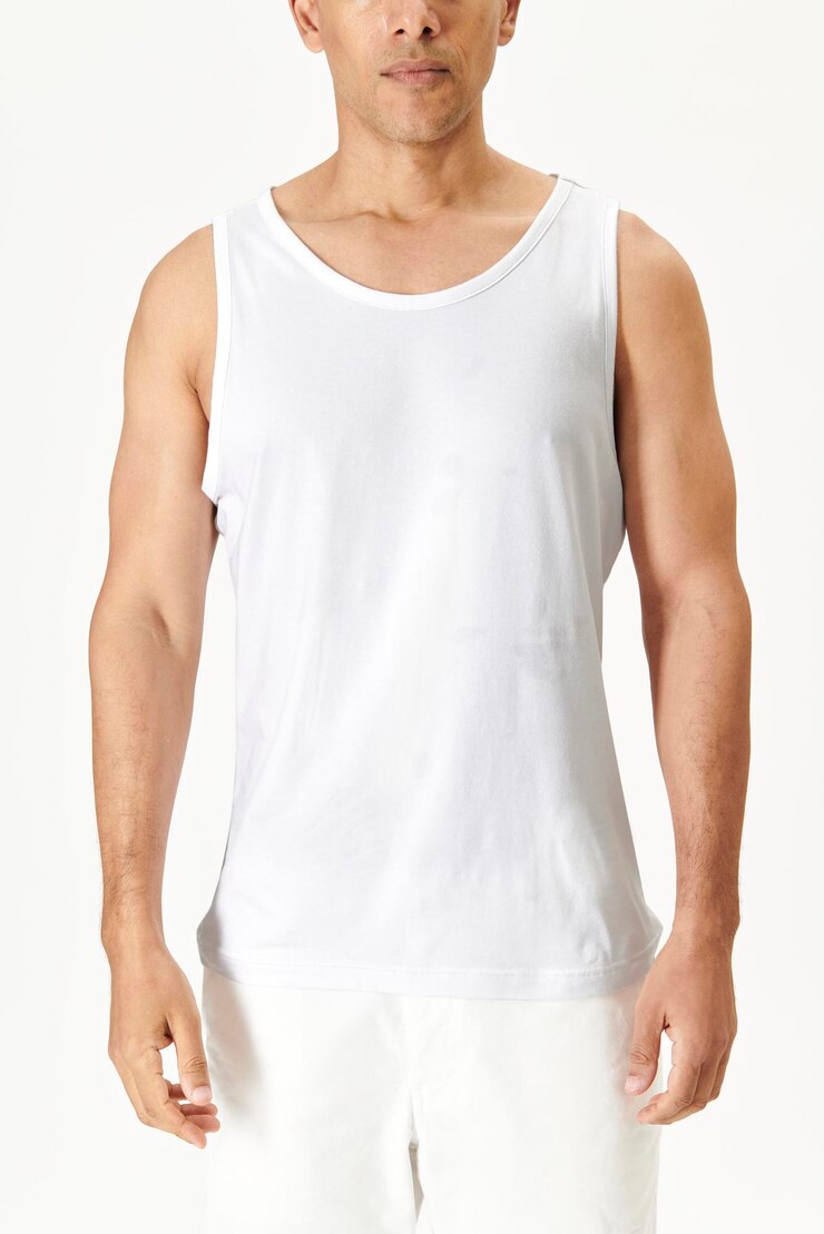 PSD homem com uma maquete de camisola branca