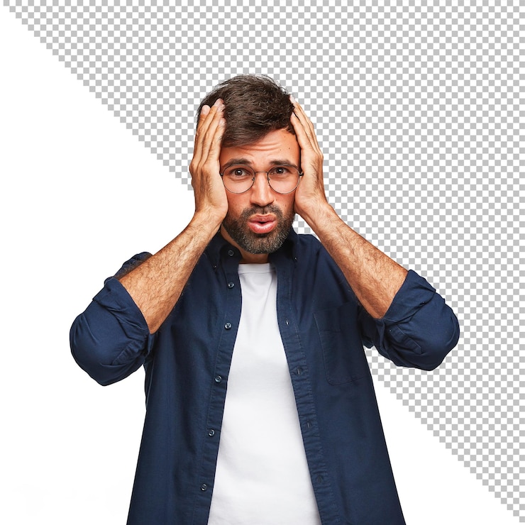 PSD un homme choqué avec les mains sur la tête.