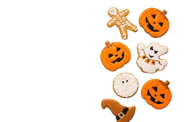 Il design dei biscotti di Halloween è isolato