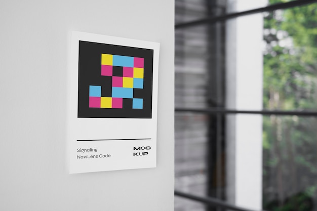 Inklusives Verpackungsdesign mit Navilens-Code.