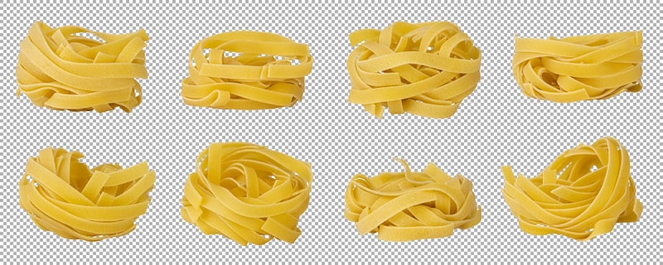 PSD insieme del nido di fettuccine di pasta italiana isolato