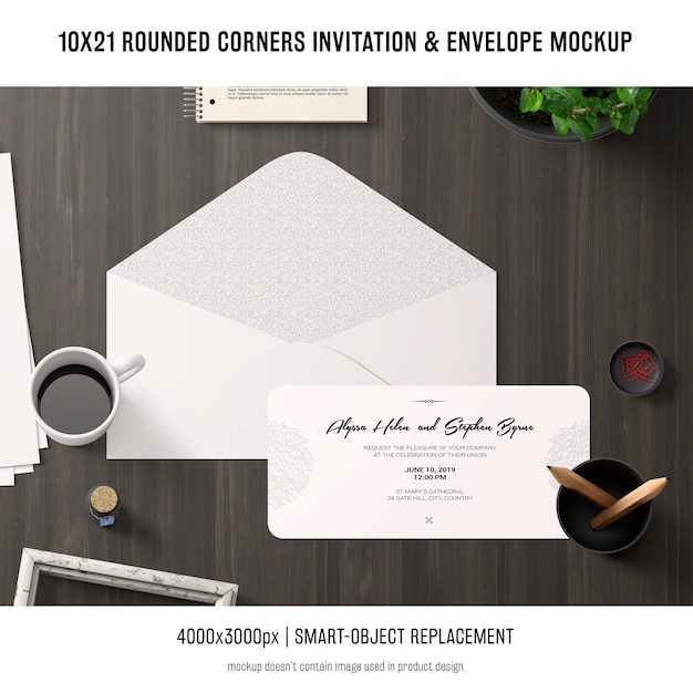 Invitation de coins arrondis et maquette d&#39;enveloppe
