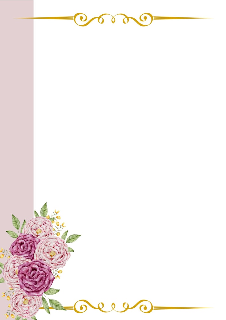 PSD une invitation florale élégante avec des roses et des accents dorés.