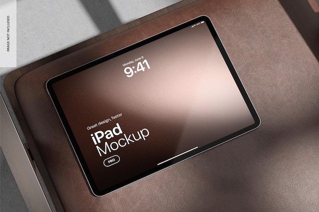 iPad Pro en el modelo de silla de cuero