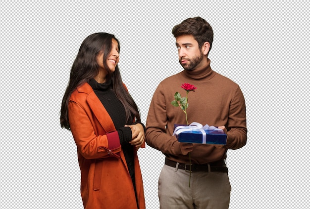 Jeune couple cool célébrant la Saint Valentin