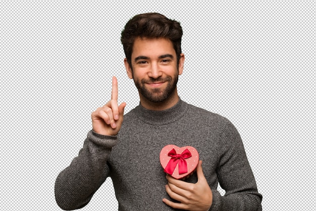 Jeune homme célébrant la Saint Valentin