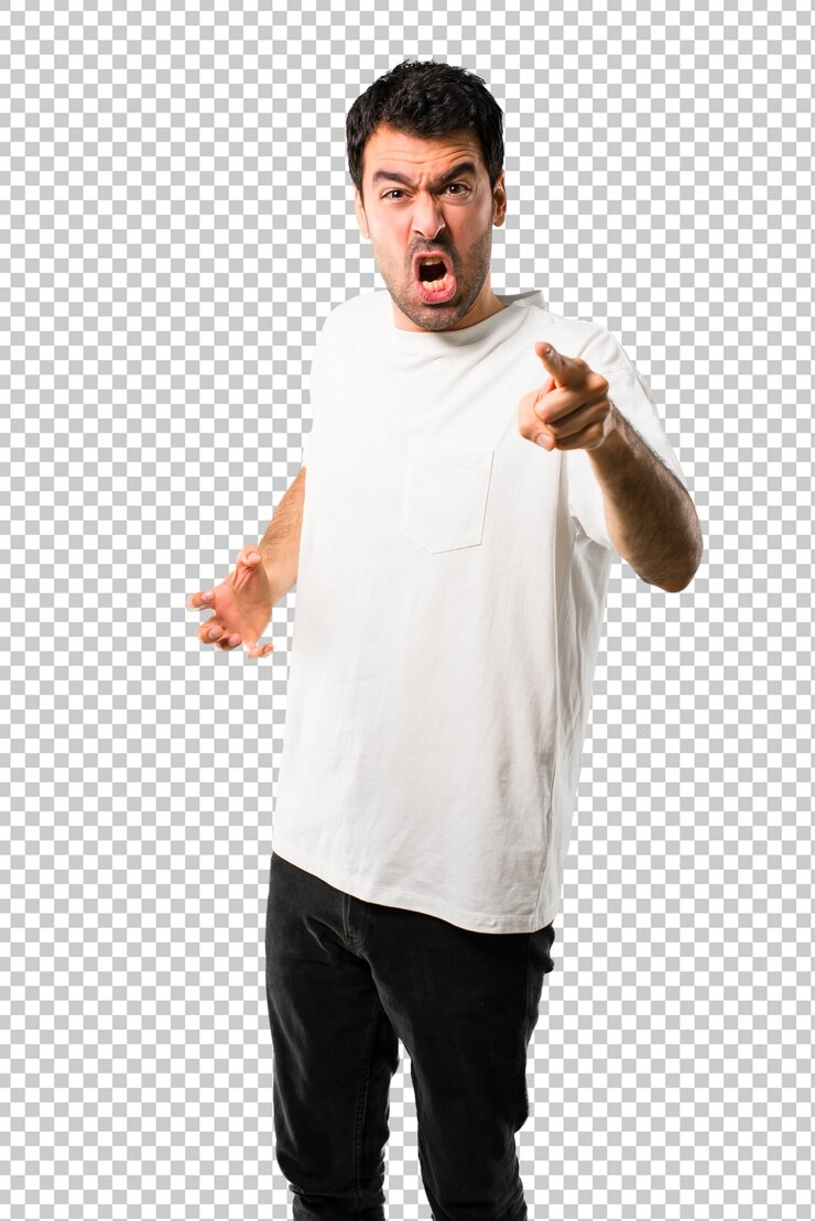 PSD jeune homme avec une chemise blanche agacée colère en geste furieux.