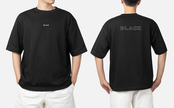 Jeune homme en maquette de t-shirt surdimensionné psd, modèle pour votre conception.