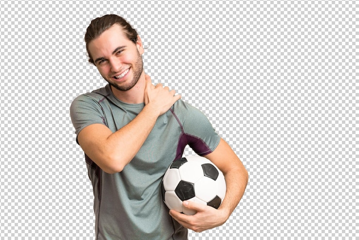 PSD jeune joueur de football beau homme sur le fond isolé riant