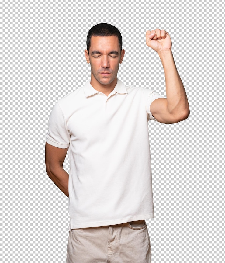 PSD jovem sério com o punho levantado