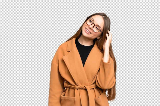 Junge blonde Frau über isolierter Chroma-Schlüssel-Hintergrund denkt an eine Idee