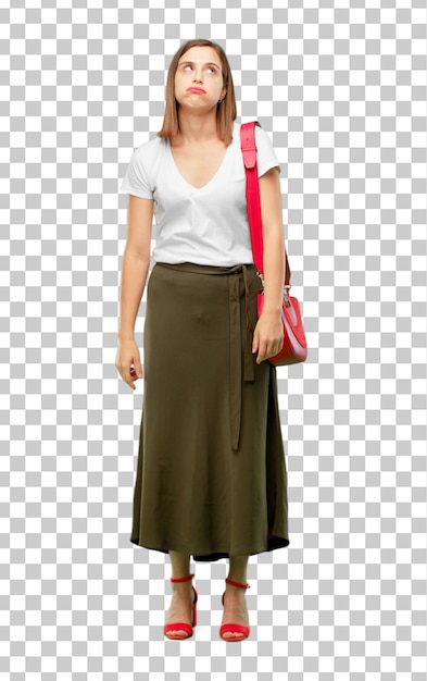 Junge hübsche und elegante Frau schneiden bereit, in Ihr zu setzen