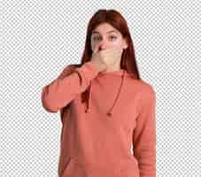 PSD junges rothaarigemädchen mit dem rosa sweatshirt, das mund mit den händen bedeckt