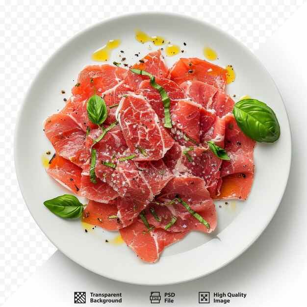 Karpaccio aus kalbfleisch auf einem weißen teller